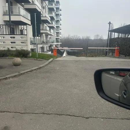 Garsoniera Lux Κραϊόβα