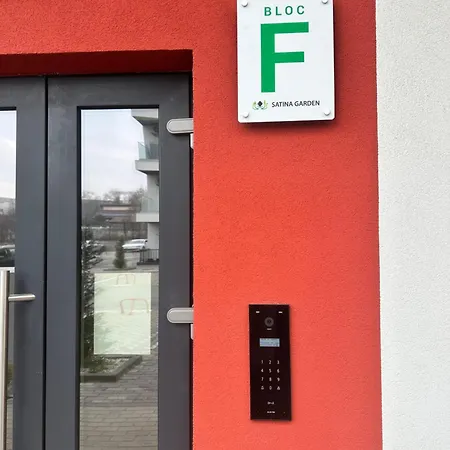 Διαμέρισμα Garsoniera Lux Κραϊόβα