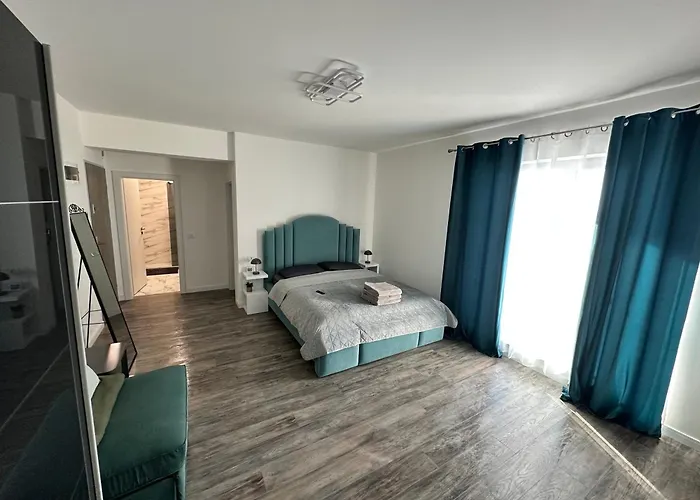 Garsoniera Lux Апартаменты *