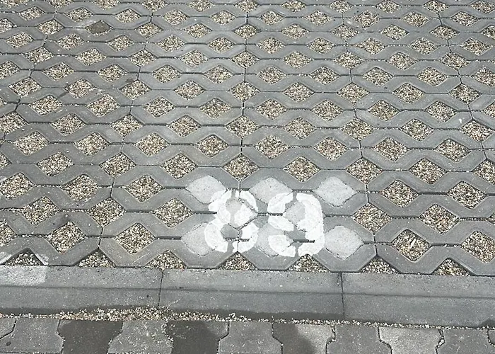 Garsoniera Lux Крайова